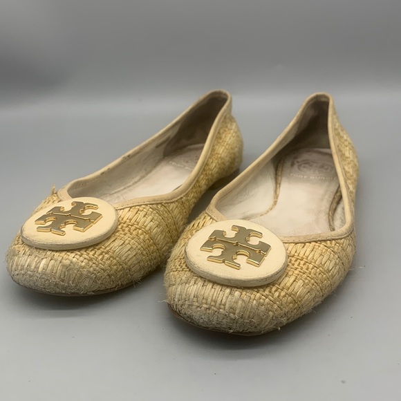 TORY BURCH Reva Raffia White Straw Natural Woven Gold Logo Ballet Flat Size 8 - Picture 1 of 6